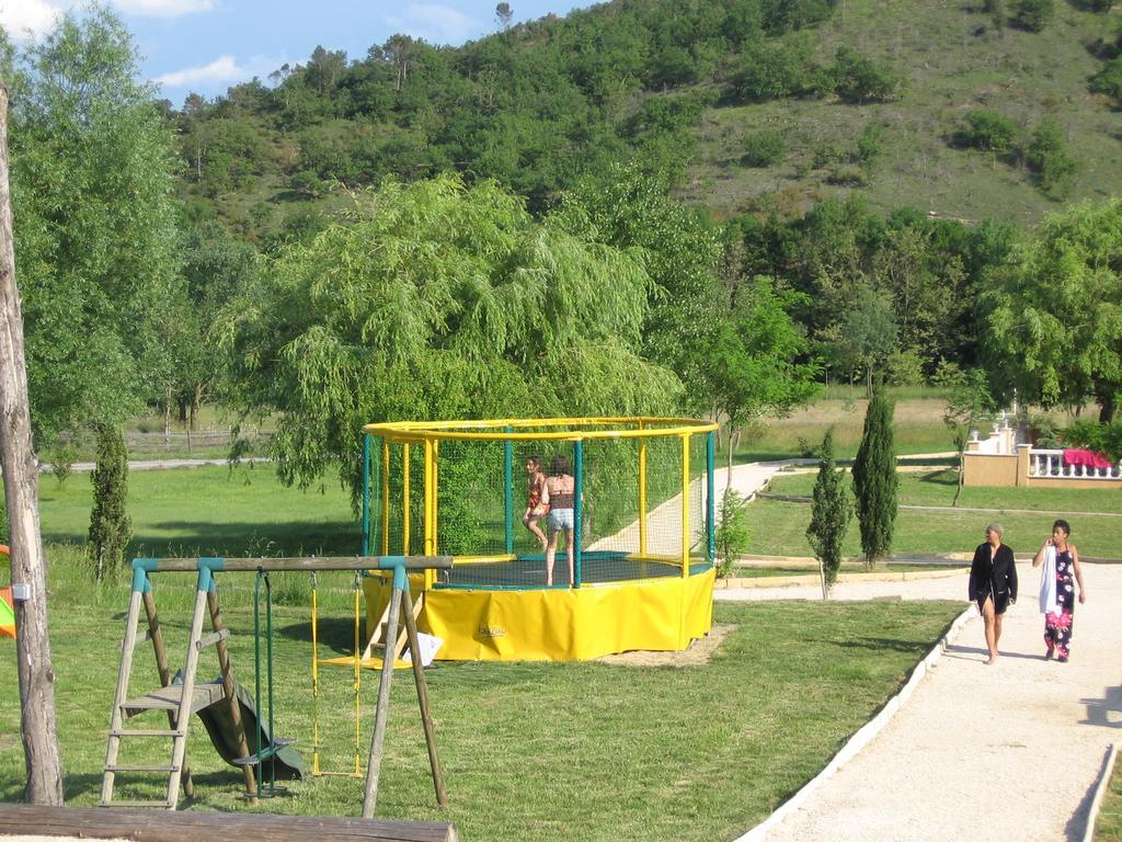 Ardeche - Gites Objectif Evasion Montreal  Bagian luar foto